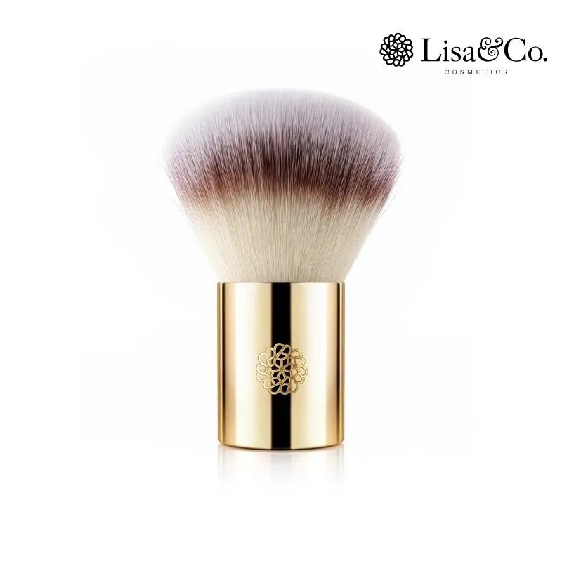 Lisa & Co No. 9 Small Kabuki – make-up tool